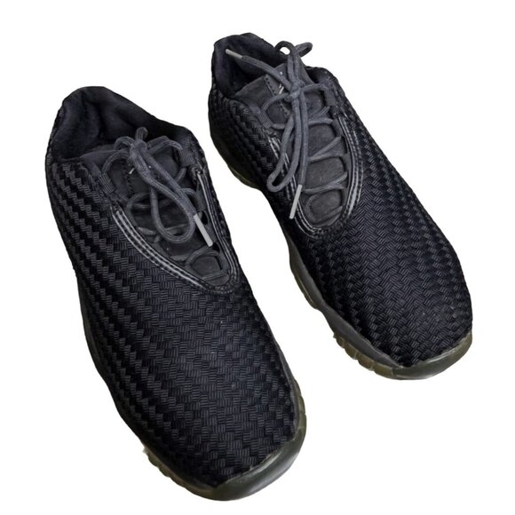 4Y Jordan Future Sneakers Black Woven low Athletic Kids Shoe Basketball Footwear - Picture 3 of 7
